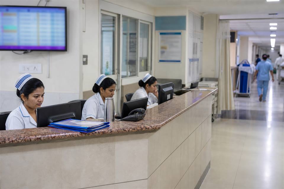 Nursing desk